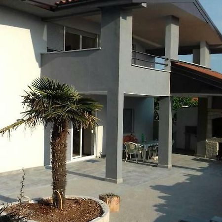Kuca Za Odmor Bachus Villa Peroj Exterior foto