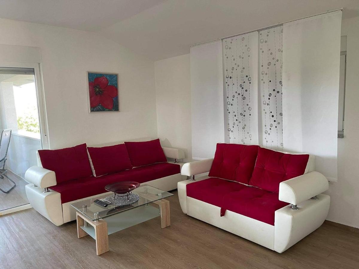 Kuca Za Odmor Bachus Villa Peroj Exterior foto
