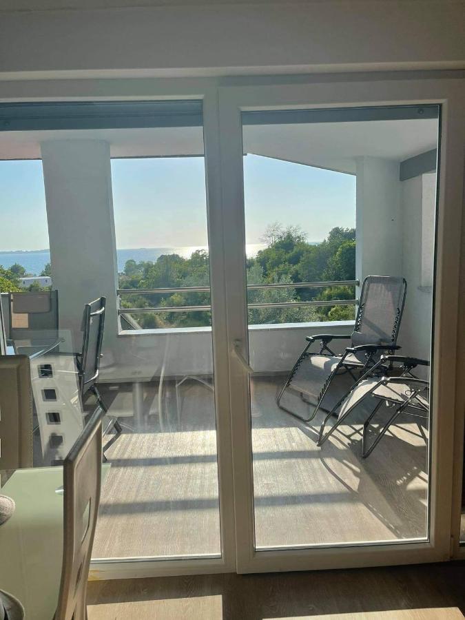 Kuca Za Odmor Bachus Villa Peroj Exterior foto